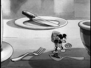 Mickey arms himself with pepper against the angry giant king