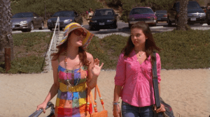 Sara and Jessica are sent by their parents to the beach, where Sara keeps her hopes up for a Wilde sighting