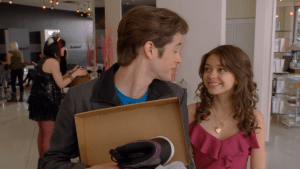 As thanks for the makeover, and to save Dylan from being with her father's new girlfriend, Josh invites her over for dinner