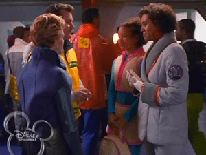 Nebula and her family say their goodbyes, although Zenon is suspiciously nowhere in sight